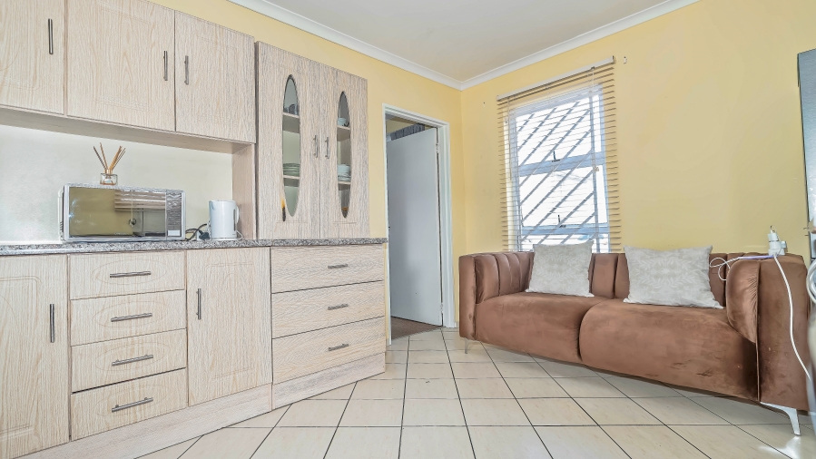 1 Bedroom Property for Sale in Sunset Glen Western Cape
